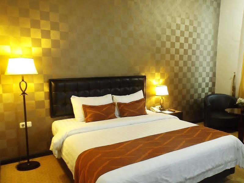 Grand Kanaya Hotel Medan Eksteriør bilde