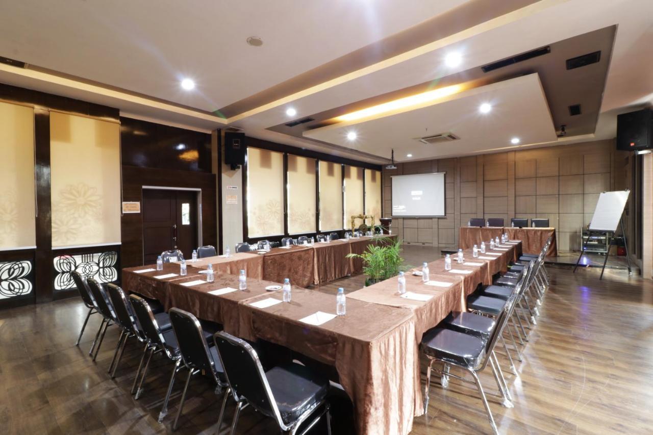 Grand Kanaya Hotel Medan Eksteriør bilde